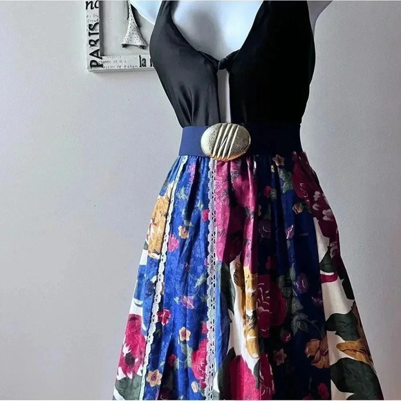 1950s Vintage Floral Print Cotton Full Midi Skirt - Picture 3 of 14